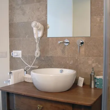 马泰拉伊德里斯阁楼公寓 *