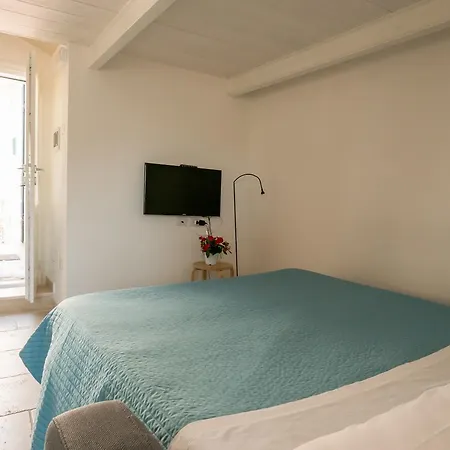 马泰拉伊德里斯阁楼公寓 度假居 马泰拉